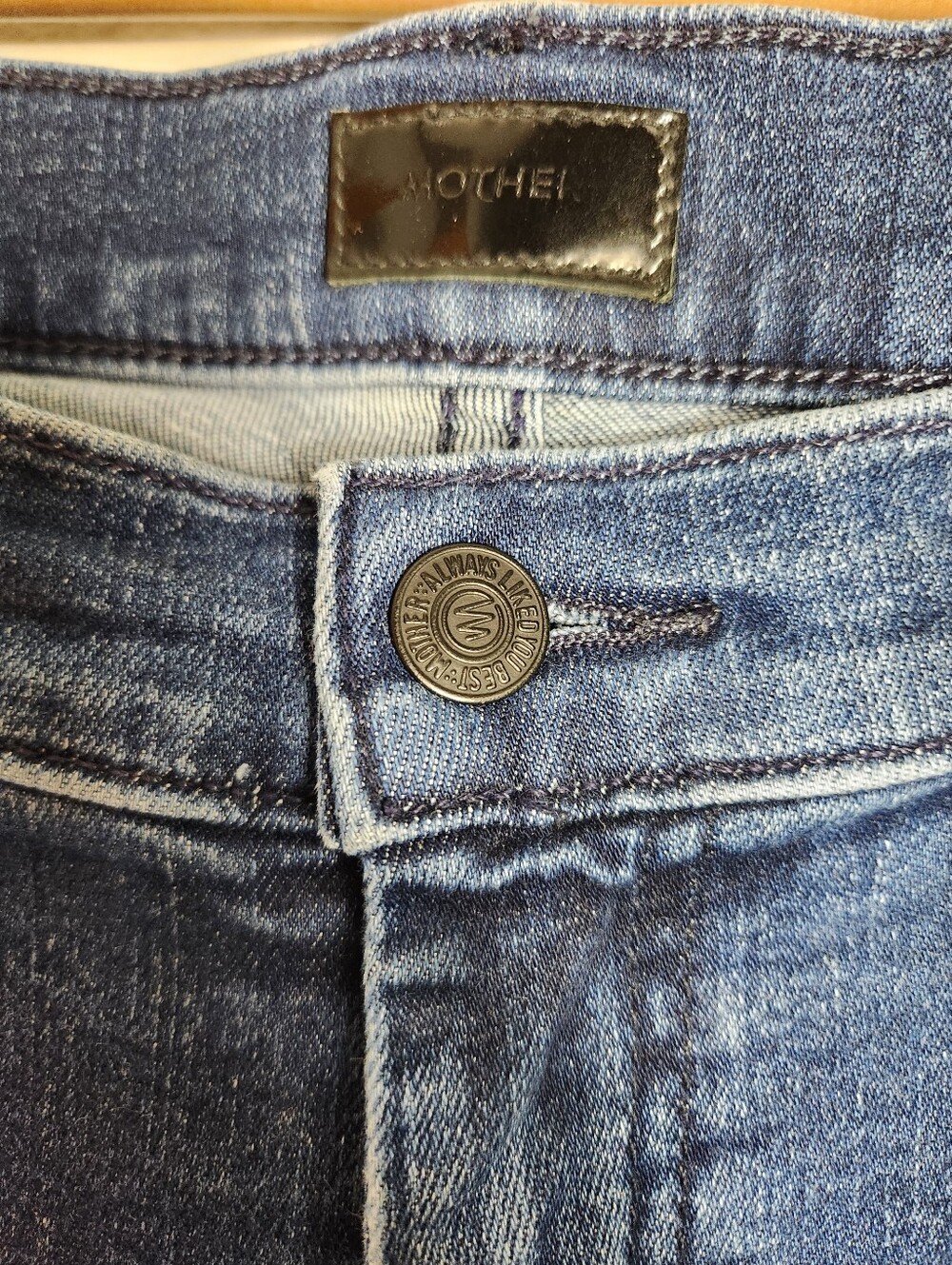 Mother Womens |32| The Weekender Fray Jeans in Color-Mint Condition (Dark Wash) - Picture 5 of 14